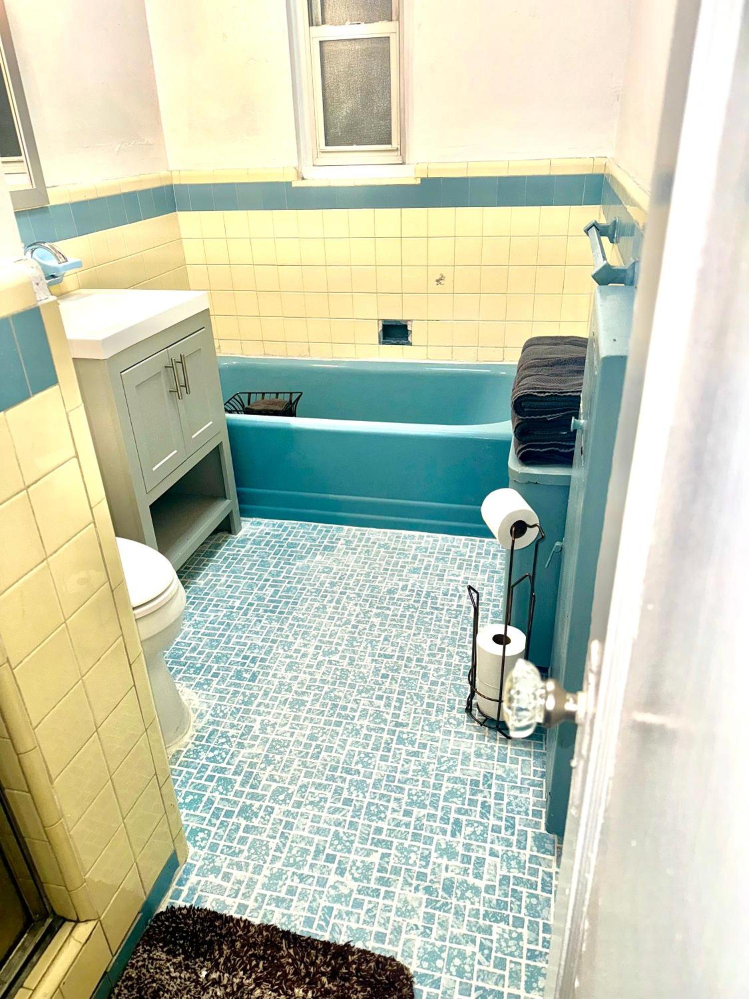 Lga Airport 3 Mins, 3 Bedroom Duplex House, Parking And Private Backyard, 9Mins Subway! Nowy Jork Zewnętrze zdjęcie